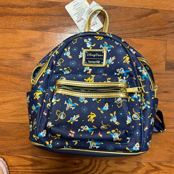 Disney parks lounge fly 50th anniversary backpack - Picture 1 of 6